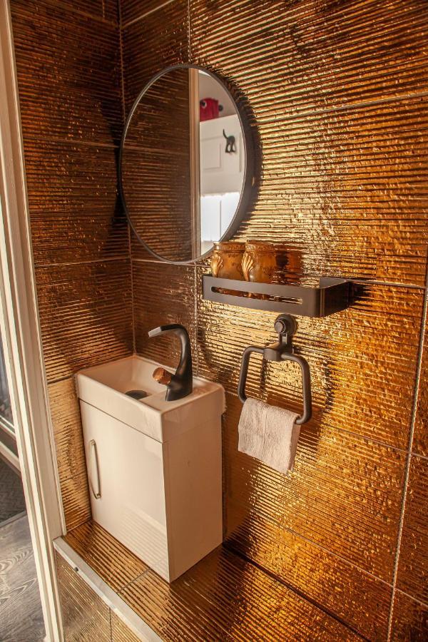 Opulent 1 Bedroom Cosy Suite เบอร์มิงแฮม ภายนอก รูปภาพ