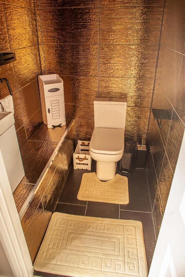 Opulent 1 Bedroom Cosy Suite เบอร์มิงแฮม ภายนอก รูปภาพ