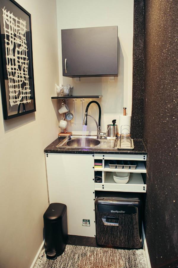 Opulent 1 Bedroom Cosy Suite เบอร์มิงแฮม ภายนอก รูปภาพ
