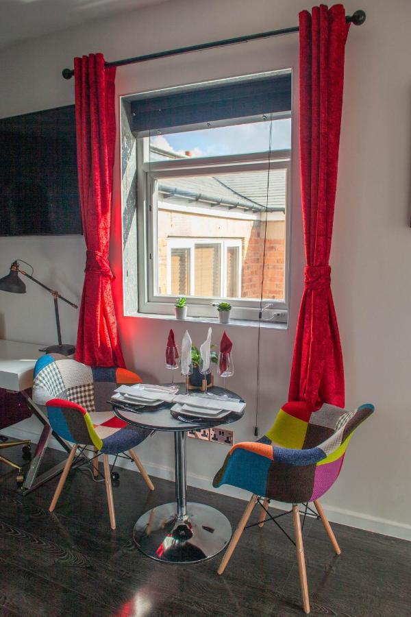 Opulent 1 Bedroom Cosy Suite เบอร์มิงแฮม ภายนอก รูปภาพ